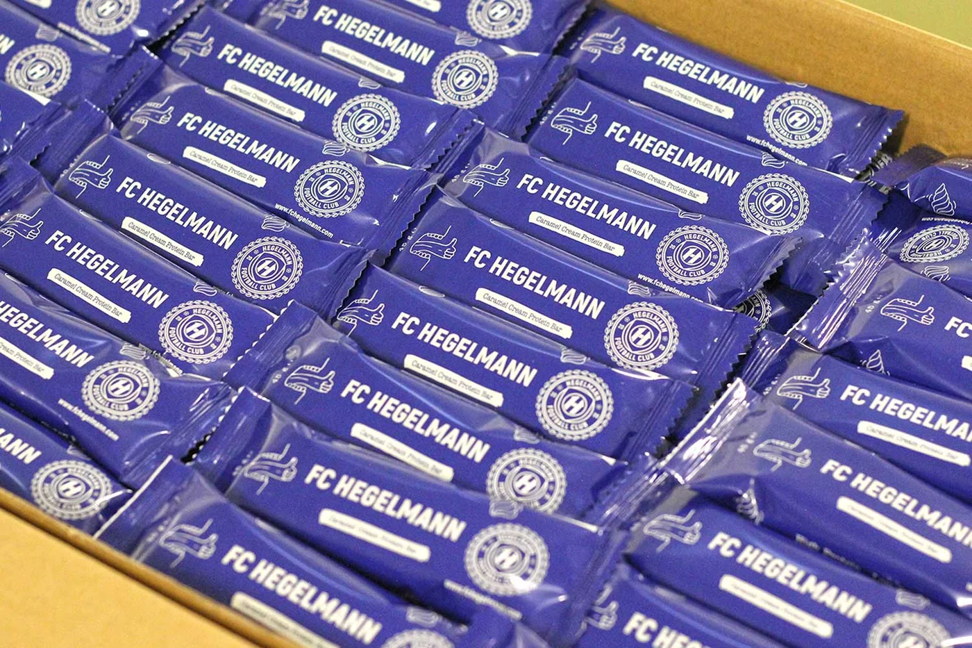 Dėžė FC Hegelmann batonėlių
